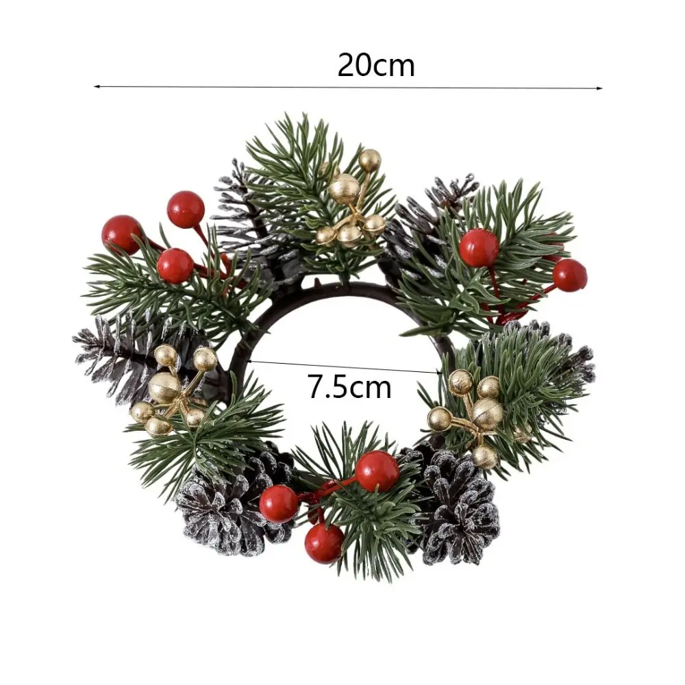 2 Stück künstlicher Weihnachtskerzenkranz mit Tannenzapfen und Beeren, Kerzenhalter aus Kunststoff, Ring, nordische rustikale Kerzenhaltergirlande