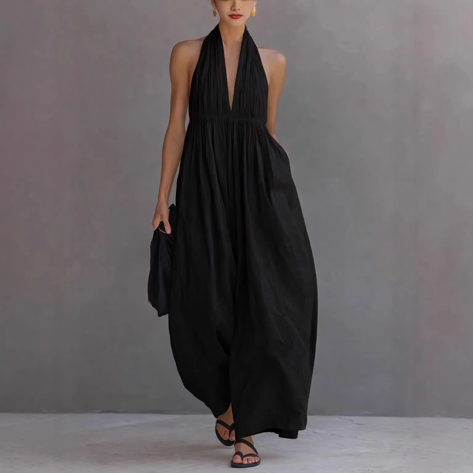

Summer 2026 New Deep V-Ne Long Wide Leg One-Piece Suit Elastic Waist Hanging Ne Bal Women's Faionable Commute Sle