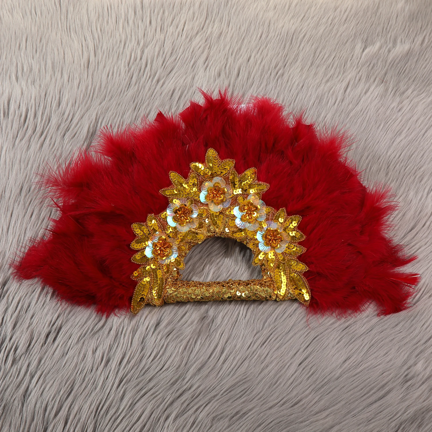 Pengantin elegan pernikahan berwajah ganda memegang kostum kipas bunga plum kipas pertunjukan tari kipas Halloween