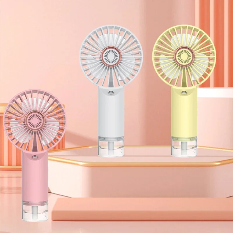 مروحة يدوية جديدة مروحة رذاذ محمولة للترطيب والترطيب سطح المكتب المحمول شحن USB 3 سرعات مروحة صغيرة محمولة باليد