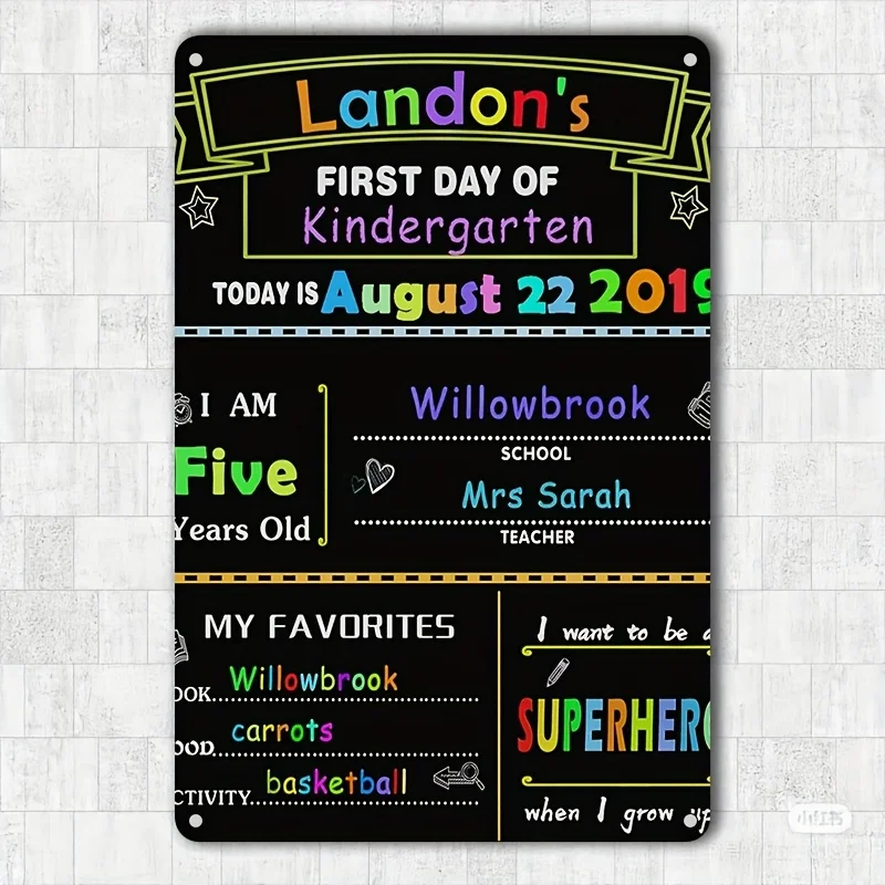 Panneau en métal pour la première journée d'école à la maternelle, décoration murale en fer imperméable - « Landon's Kindergarten » avec date, nom et enseignant