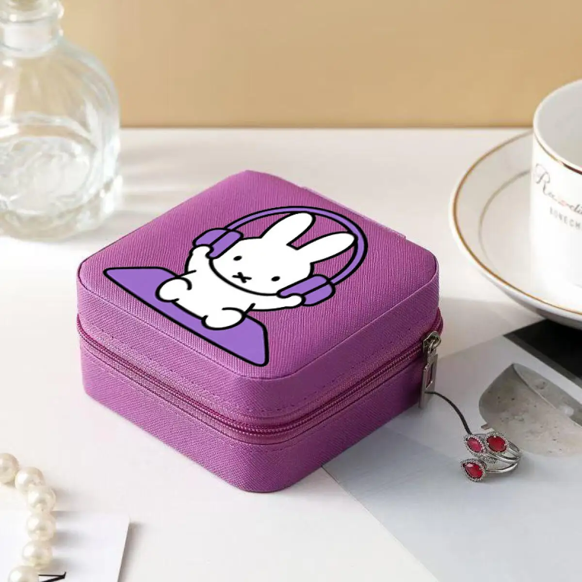 Miffy Portagioie Portatile e compatto Orecchini Collana Piccola scatola portaoggetti quadrata con cerniera Regalo per la fidanzata