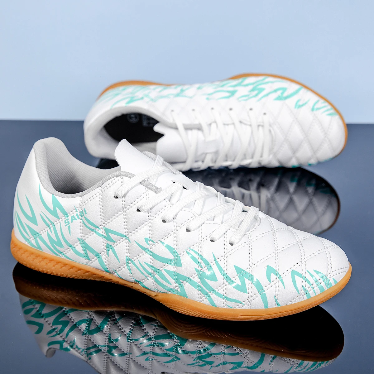 New Men Shoes Soccer Shoes TF Match Outdoor Futsal Comfortable Soft Kids FG Ultra-light Drop Shipping Football Boots Training