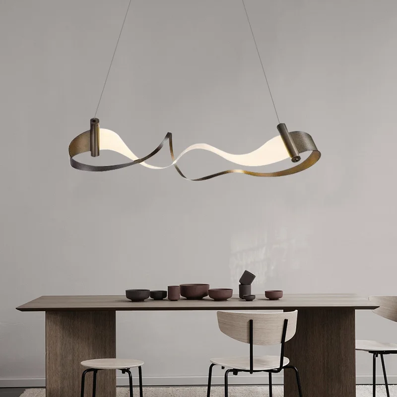 Plafonnier au Design Minimaliste et Luxueux, Luminaire Décoratif d'Nik, Idéal pour une Salle à Manger