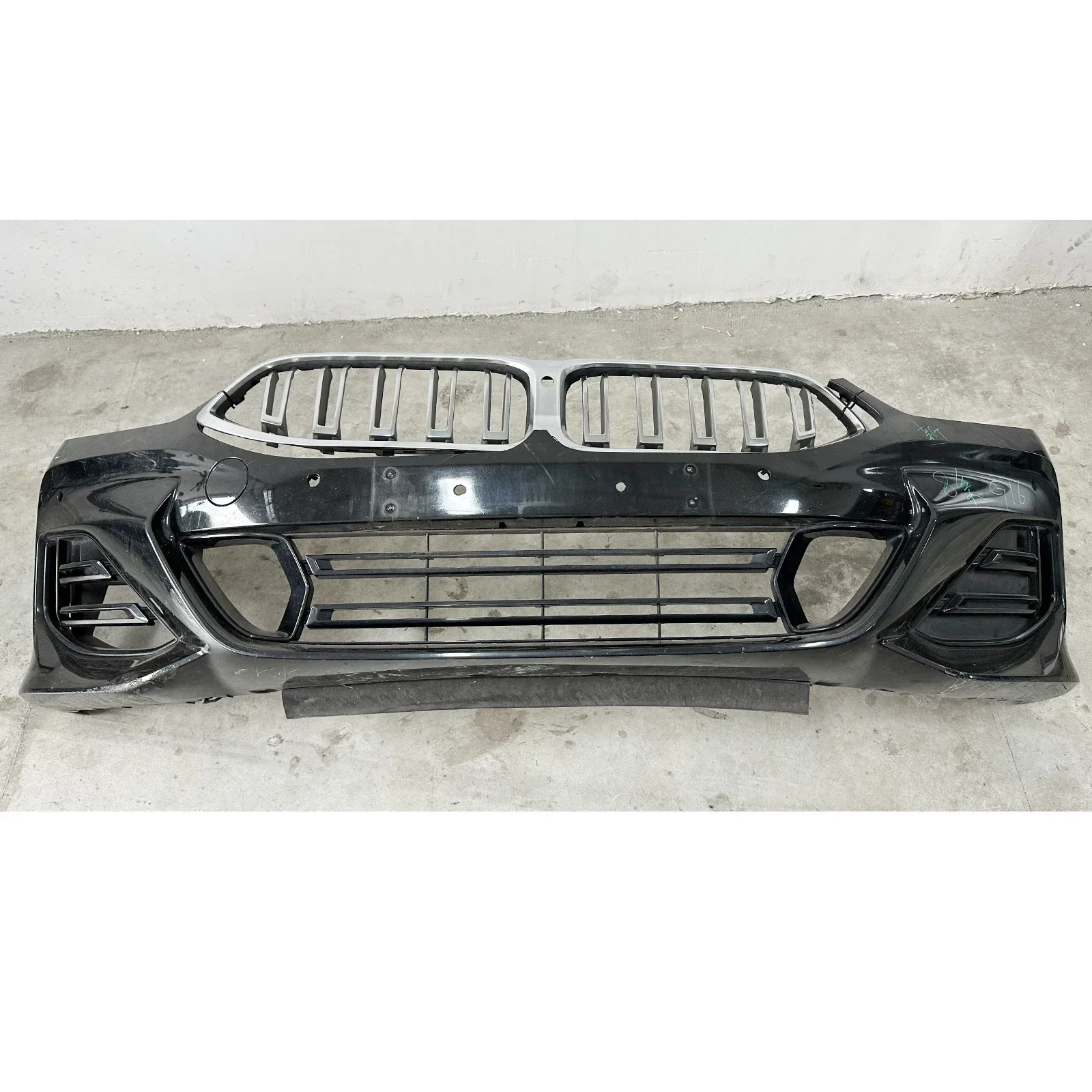 Hot selling high-quality Suitable for BMW 8 Series G14, G15, G16 original use front bumper assembly grill