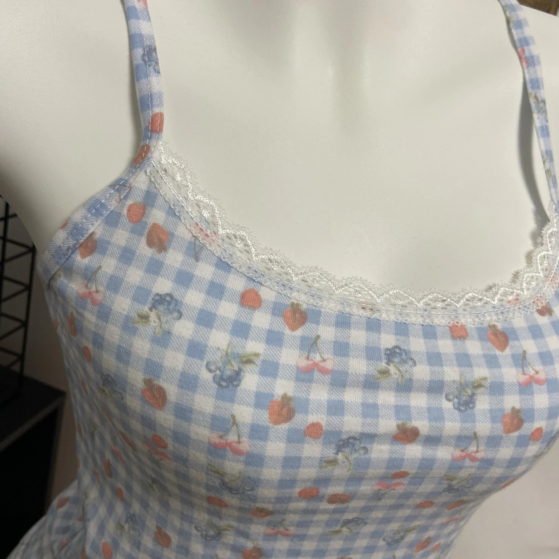 Top Curto F Estilo Coreano com Renda Floral e Alças Finas, Estilo BM, para Uso Interno e Externo, em Mistura de Aodã...