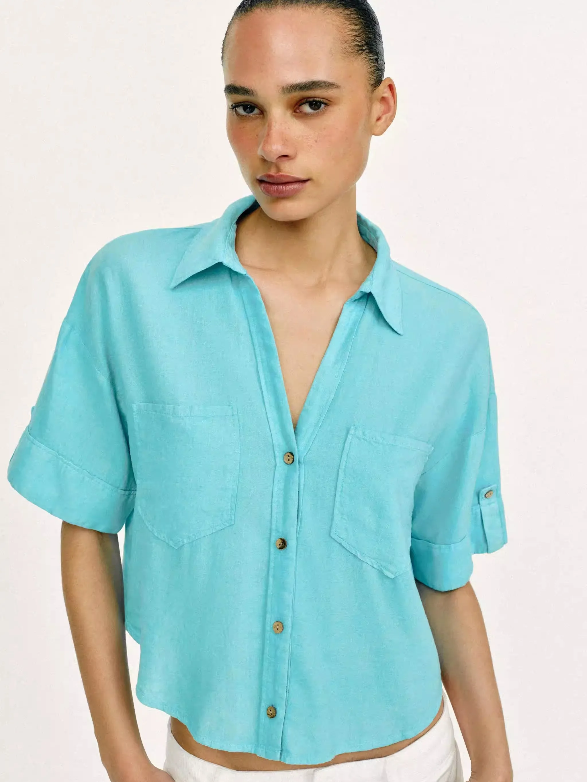Summer New Arrival Women's Casual Fashion  Color Short Sleeve Turn-down Collar Short Shirt 25-35 Years Old 2026 Summer