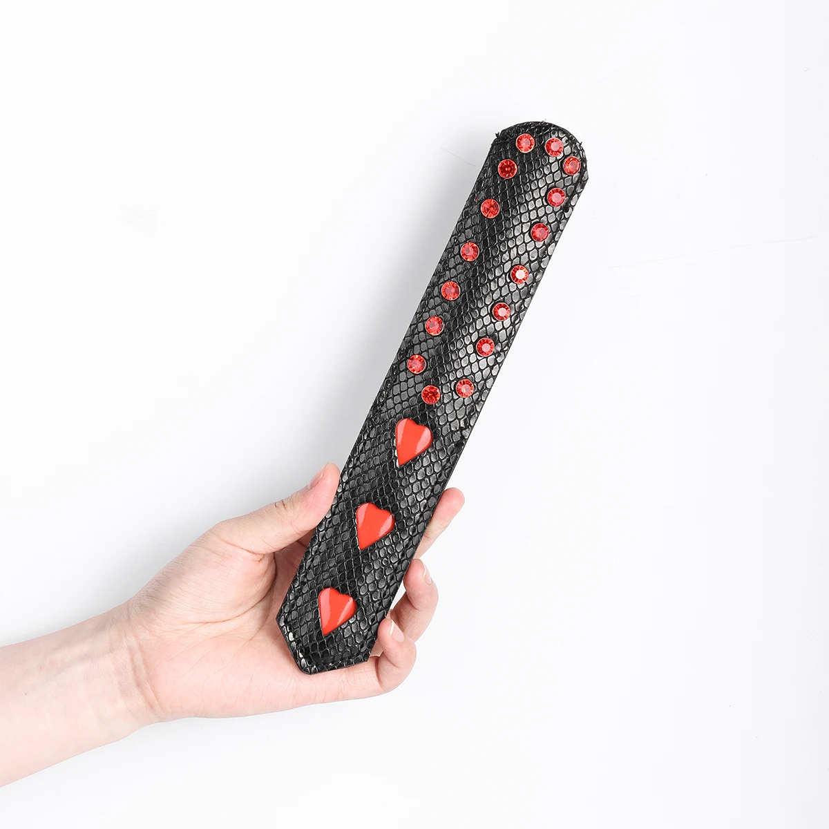 Red Diamond Snakeskin Spanking Toy para mulheres, remo de couro, três corações vermelhos ocos, brinquedos sexuais alternativos, flerte adulto