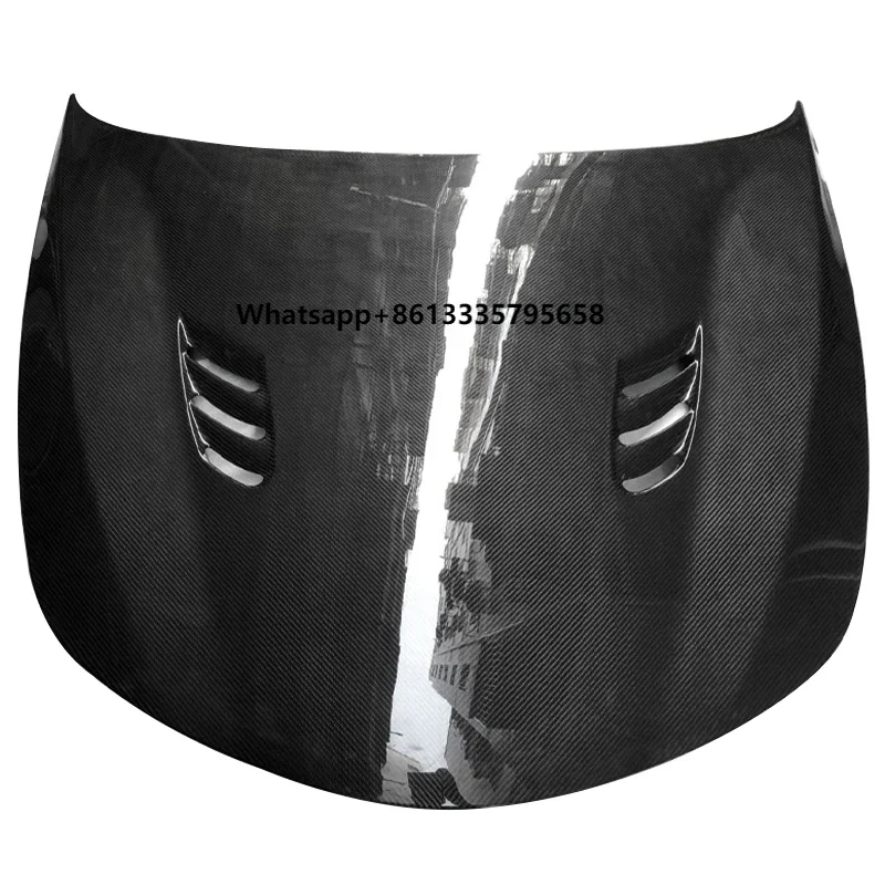 

New Carbon Fiber Engine Cover for Alfa Romeo High-Performance Engine Hood