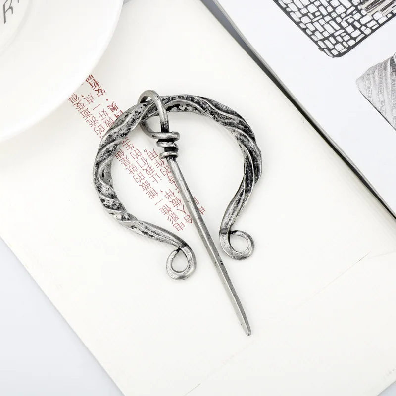 1 PC VINTAGE เสื้อคลุมไวกิ้งเข็มกลัดโจรสลัด Cloak Coat Shawl BUCKLE โลหะ Trench Coat PIN คอสเพลย์อุปกรณ์เสริมของขวัญฮาโลวีน