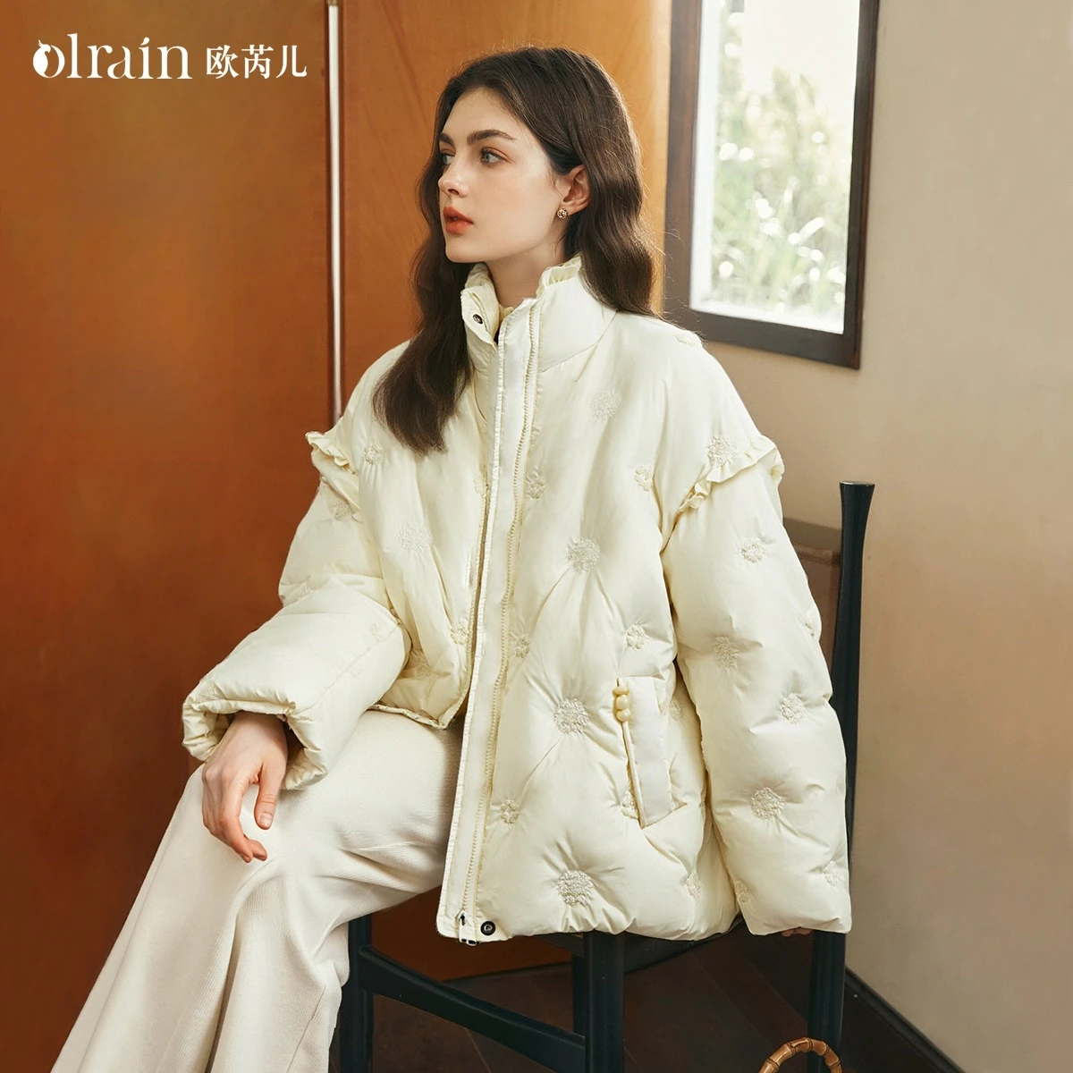 OLrain chaqueta de invierno para mujer 2025 elegante volantes cuello vuelto abrigos con bordado Floral chaquetas cortas para mujer GO57DY000820