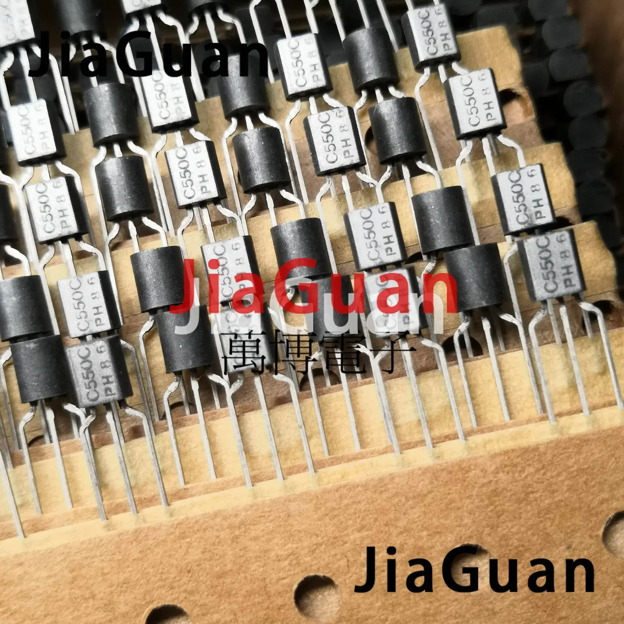 

10PCS NEW PH Triode BC550-C TO-92 Transistor C550-C Audio Power Amplifier BC550C Taping silver word 550C