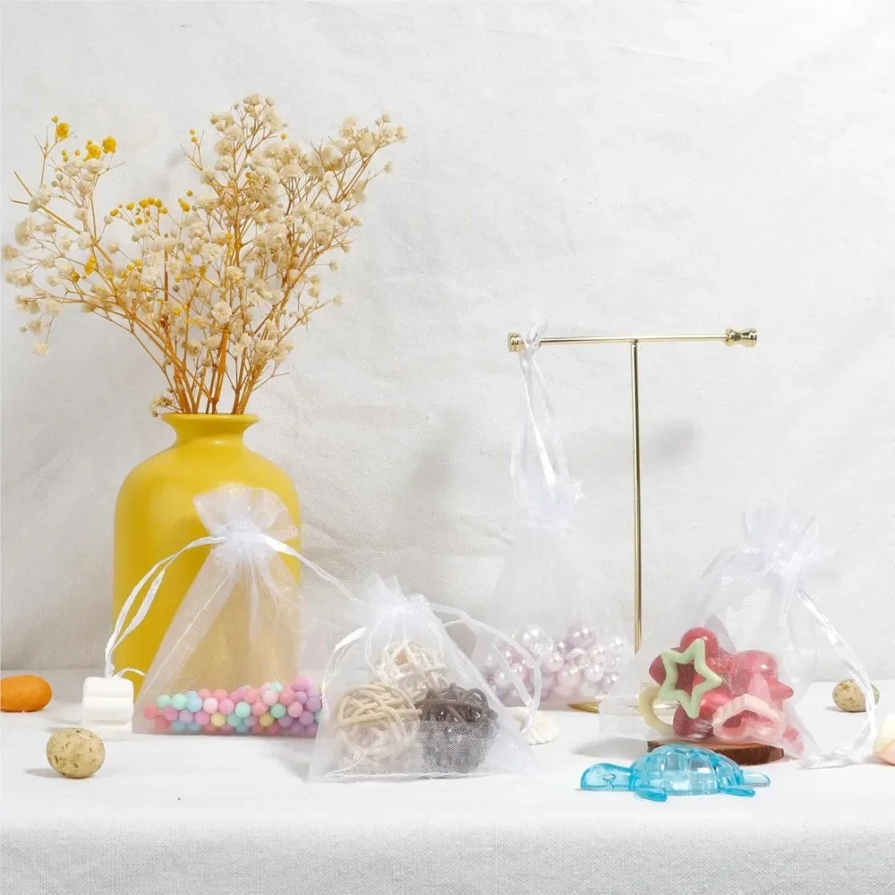 50 قطعة حقيبة الأورجانزا البيضاء الشفافة مجوهرات هدية أكياس لصالح الحفلات مع الرباط لتخزين المجوهرات الصغيرة في عيد الميلاد