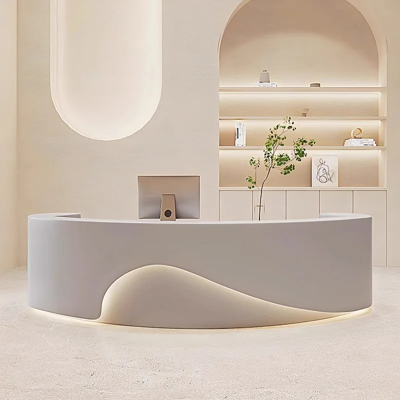 Biurka recepcyjne w stylu beauty luxury, nowoczesne półki, unikalne, eleganckie, długie biurka, organizery, prosty design, biurko, modne meble.