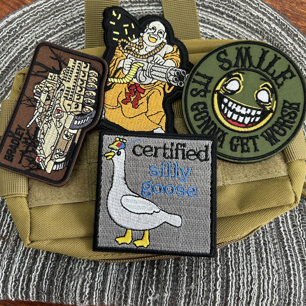 Certifird Silly Goose tactical patch Smile face embroidery tactical patch Tank vehicle military hook and loop backpack sticker