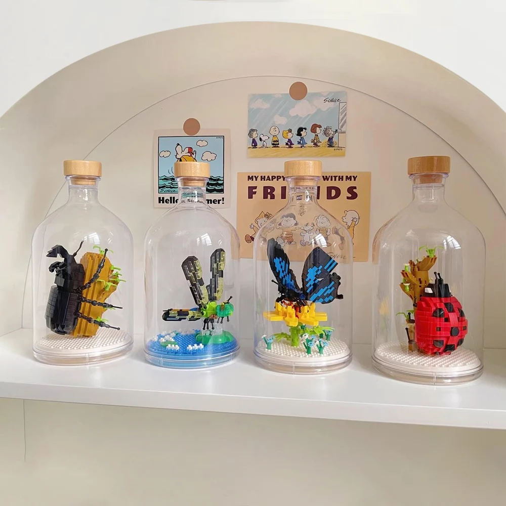 

Fascinating Insect Collection Building Blocks with Glass Display Bottle, Ideas Set, Bring Nature's Beauty to Your Home and Offic
