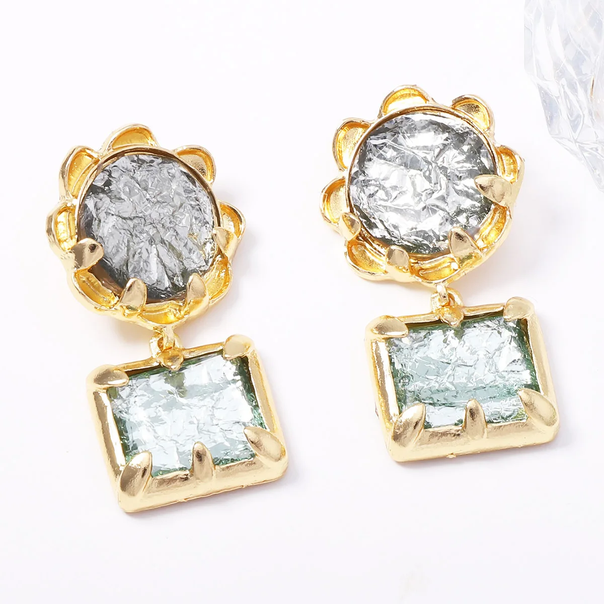 Persönliche Metall-Quadrat-Kristall-Strass-Ohrhänger für Damen 2026 Trendiger Schmuck Luxus-Bankett-Party-Accessoires – Detail 4