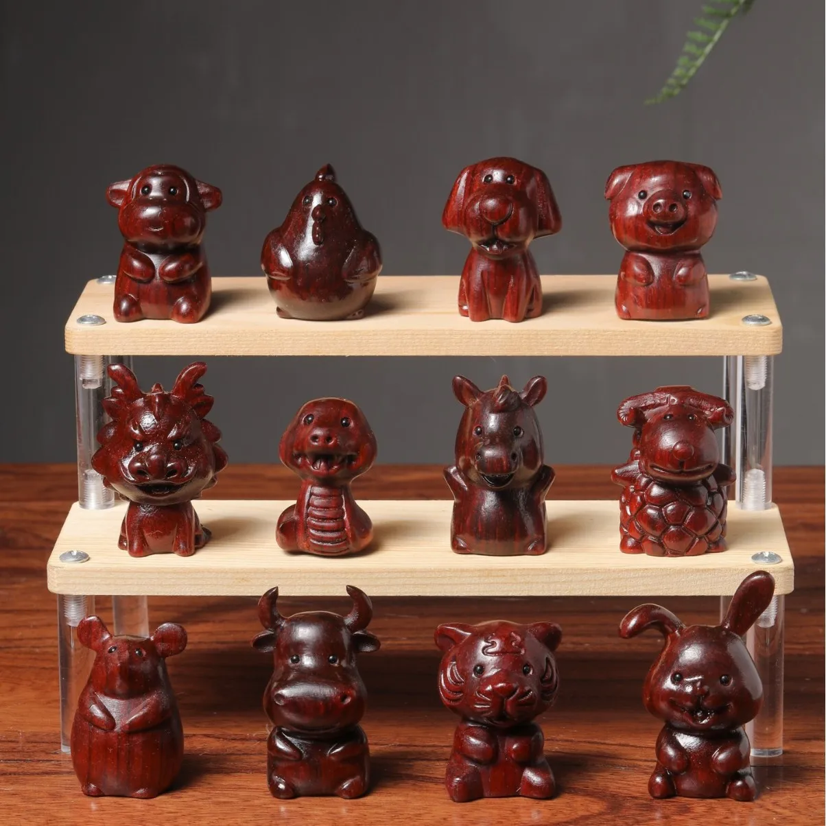 Red Sandalwood Solid Wood Chinese Zodiac Hand Piece Traditional Desktop Ornament Gift for Home Office Decor