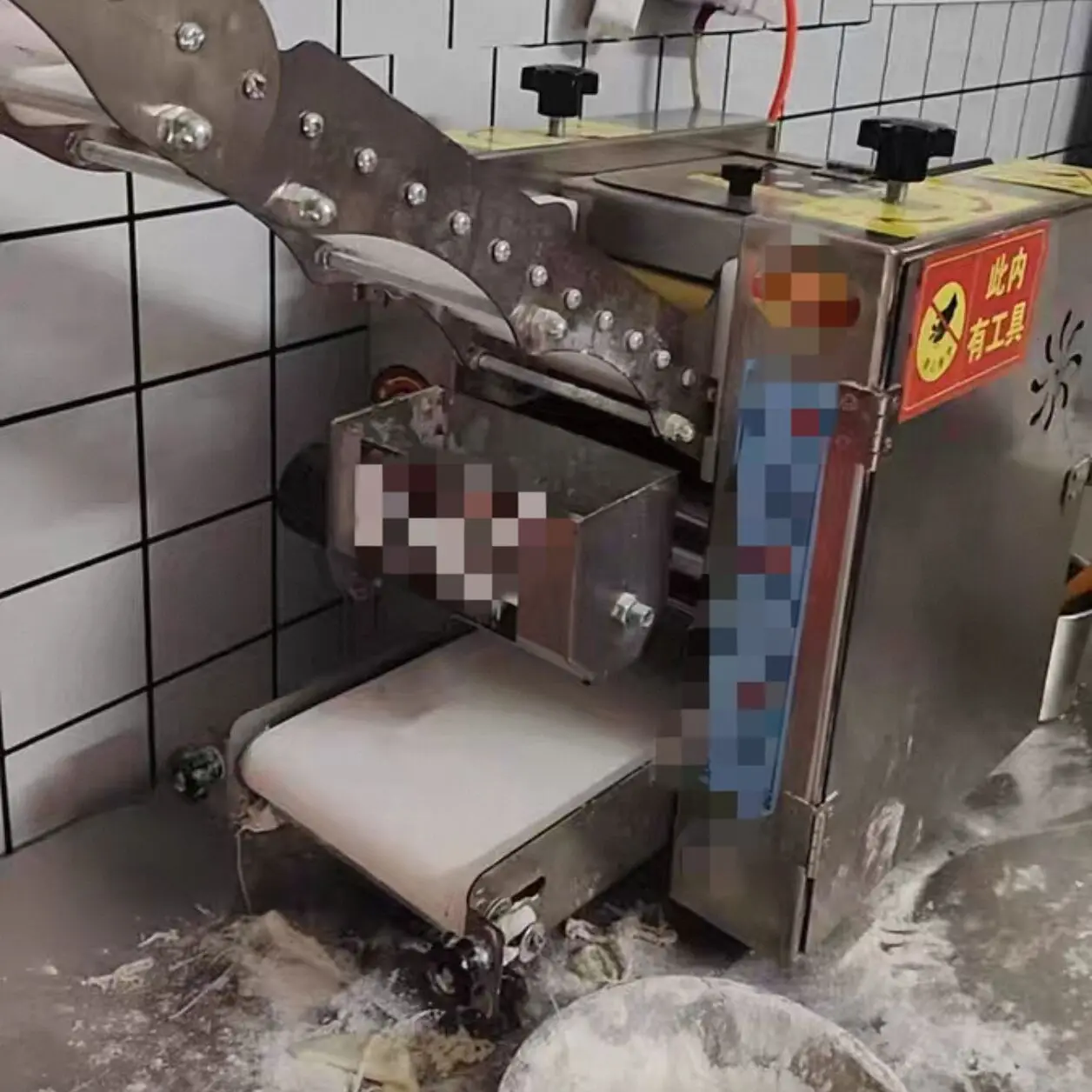 Máquina automática para hacer envoltorios de Wonton de rollo de primavera, máquina de piel de bola de masa de Empanada congelada