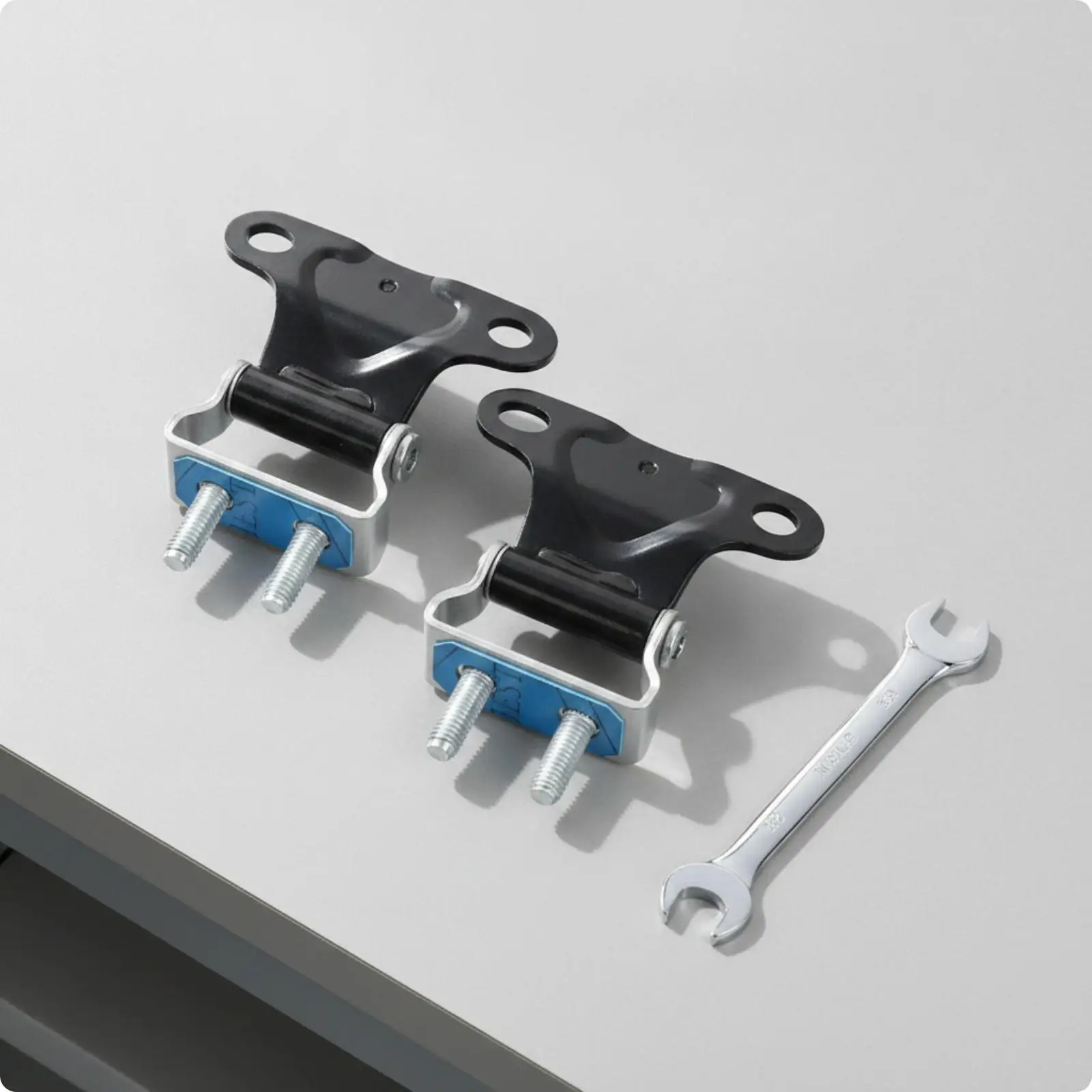 2 Pieces Rear Tailgate Hinge Assembly | Black Mounting Plate, Stainless Steel Construction, for Hatchback Restoration