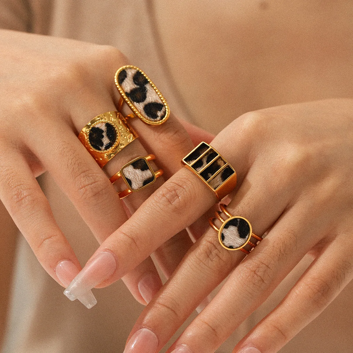 Vintage Stainless Steel Leopard Print Open Ring Luxury 18K Gold Plated Geometric Stackable Rings Statement Jewelry Party Gift