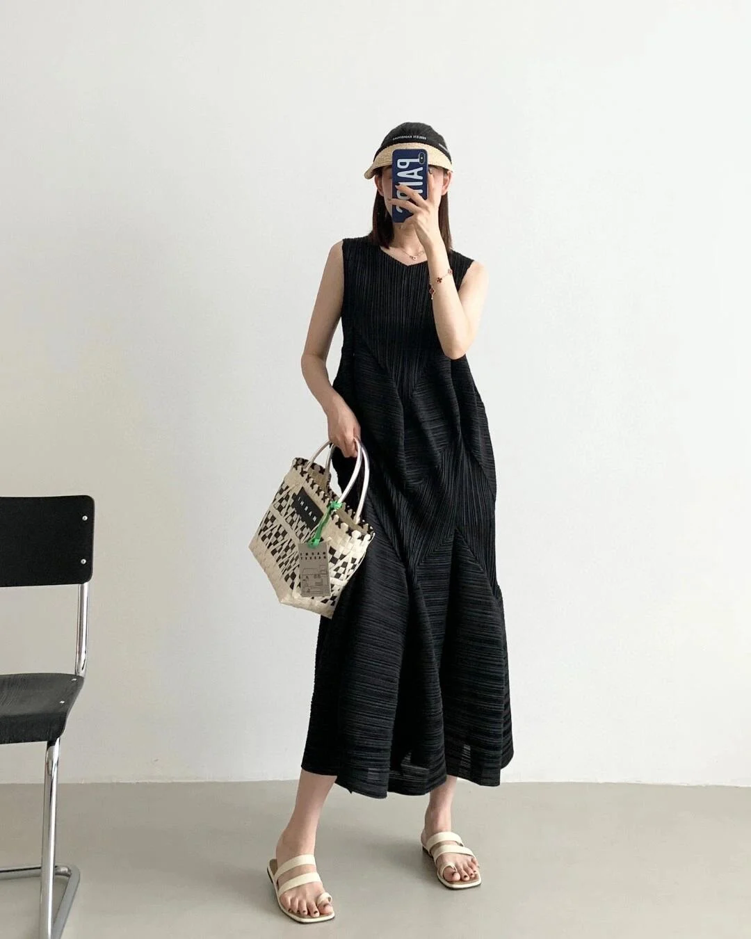 Miyake Pleated Solid Color Dress 2025 Summer New Thin Loose Temperament Sleeveless Undershirt Bud Dress