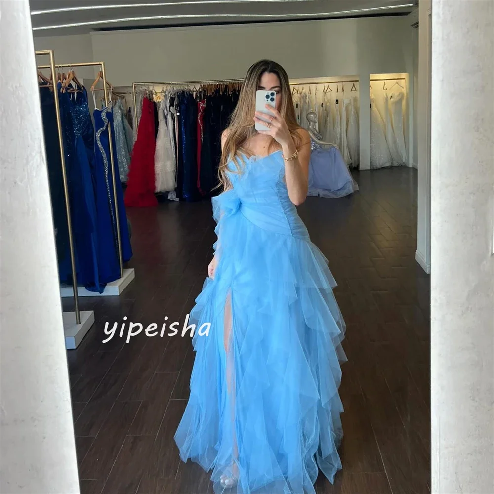 Abiti lunghi su misura con abito da cerimonia su misura senza spalline a trapezio per ritorno a casa con volant in tulle personalizzato