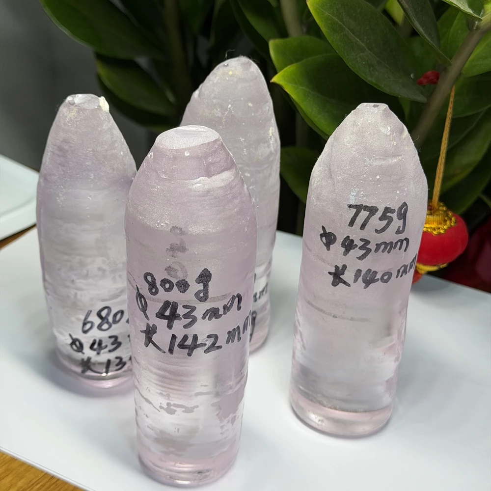 Lab Created White Sapphire Small Cylindrical Rod Synthetic White Corundum Raw Material Diameter 43mm For Crystal Processing