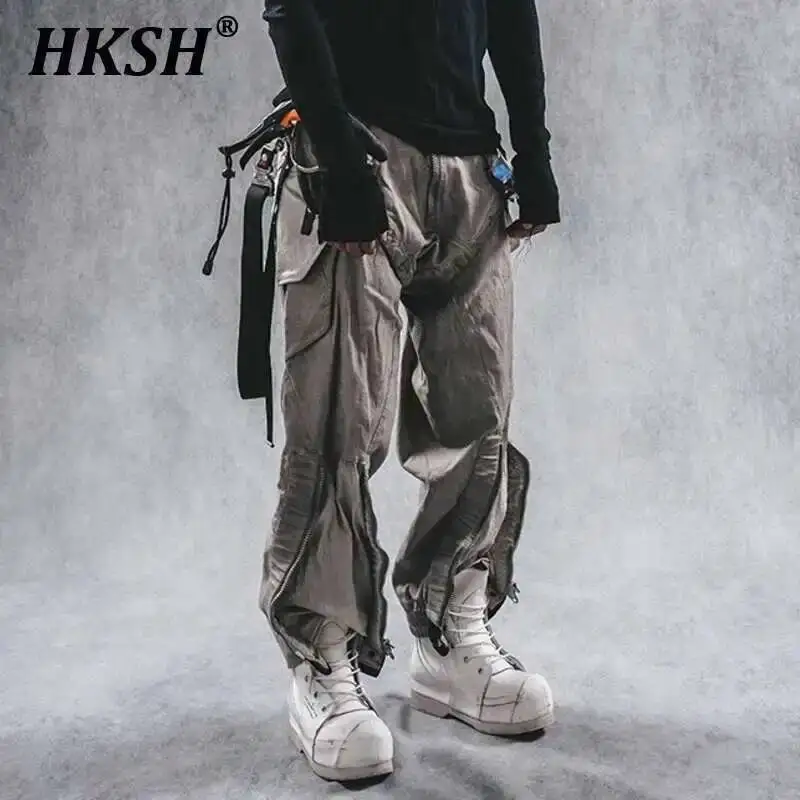 

HKSH Spring New Men Tide Washing Waste Land Dark Pockets Wide Leg Adjustable Loose Casual Heavy Safari Style Cargo Pants HK3905