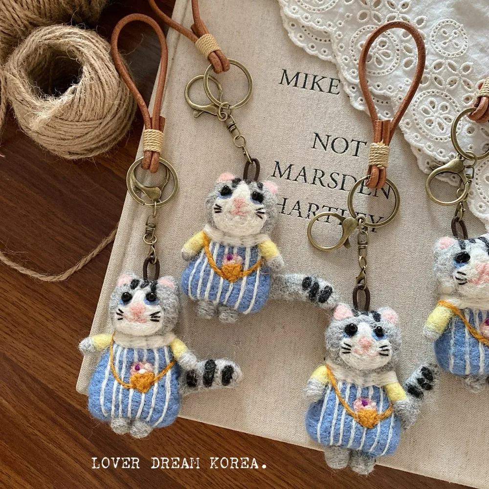 Nepal Handmade Wool Felt Keyring for Dog Rabbit Cat Plush Animal Car Mirror Hanging Ornament Bag Charm Cute Lightweight Premium