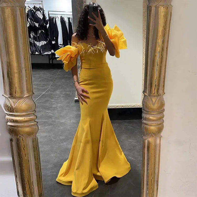 Yellow Feather Mermaid Evening Dresses Bead Off The Shoulder Prom Dress For Formal Hand Made Flower Dress for Formal Occasions