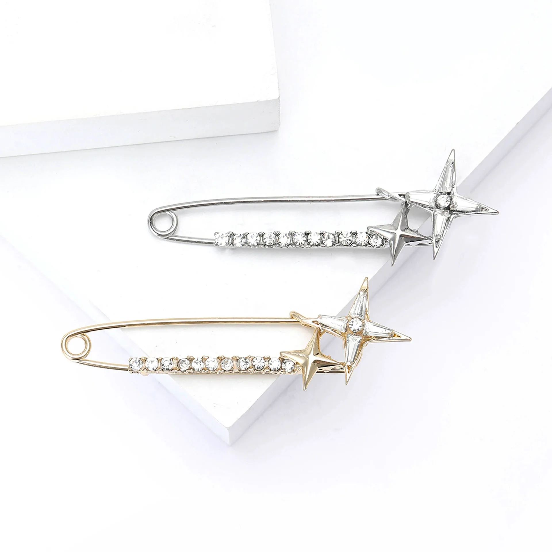 Ramadan Rhinestone Star Brooches for Women Unisex Glossy Moon Pins Office Party Friend New Year Gifts Jewelry Accessories