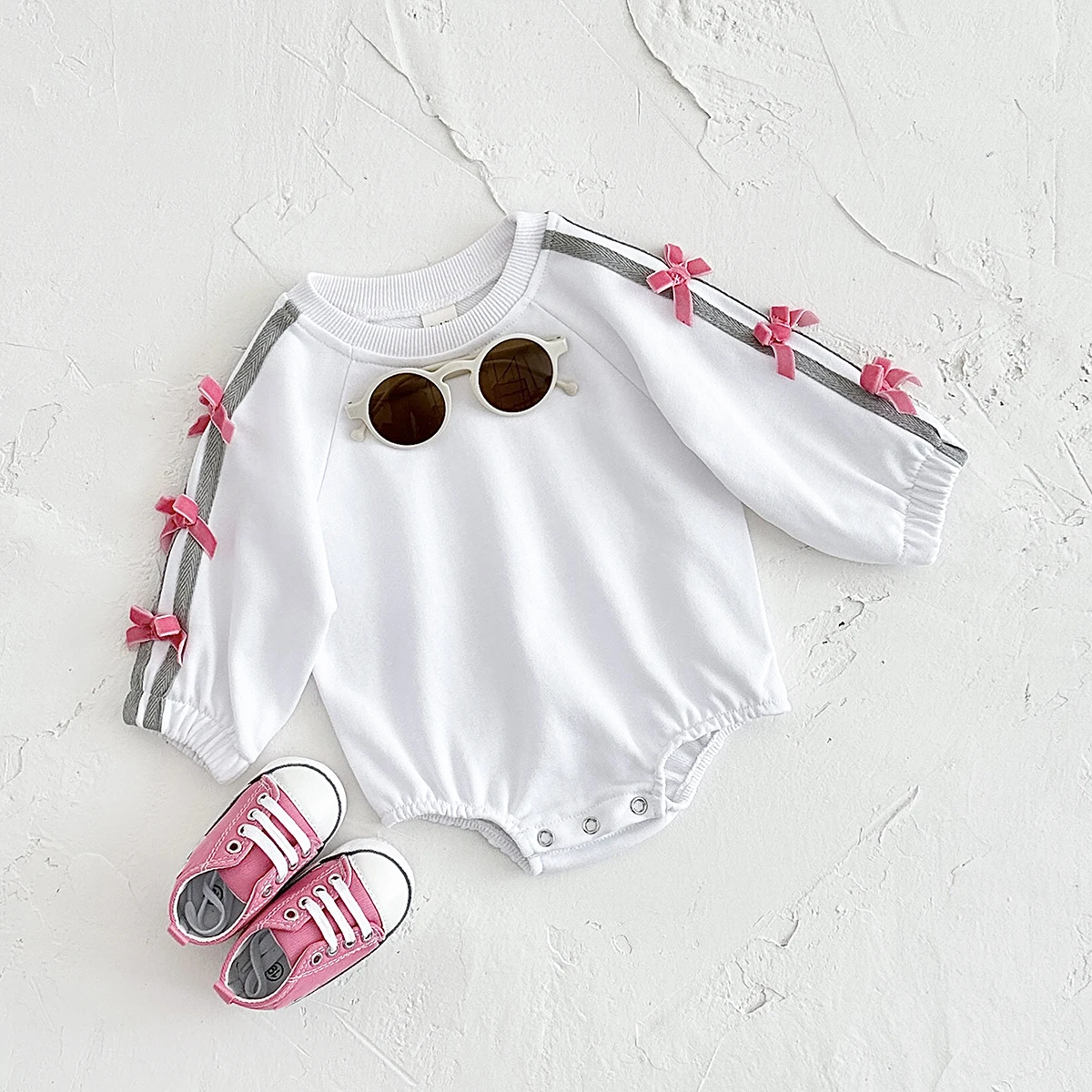 Autumn Baby Girl Clothes Cotton Soft Triangle Bubble Romper New Spring Long Sleeve Jumpsuit Bow Decoration Infant Clothes