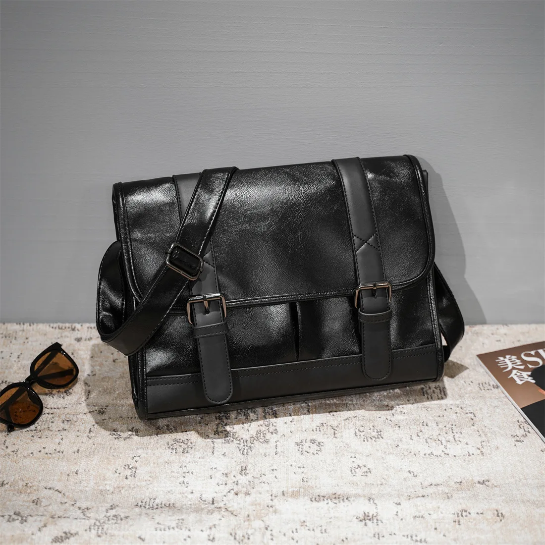 New Vintage Men's Crossbody Bag - PU Leather Men's Fashionable Single-shoulder Briefcase with Large-capacity Flip Cover Bag