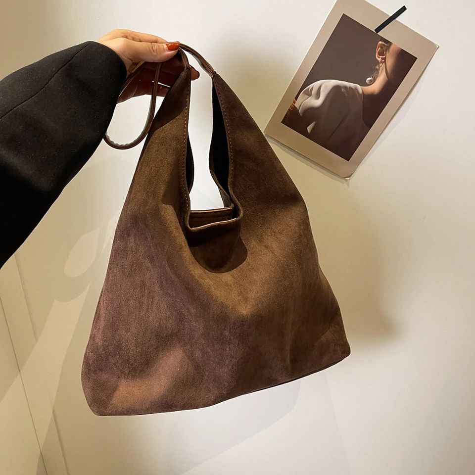 Women Suede Shoulder Bag Retro Single Shoulder Bag Solid  display picture 1