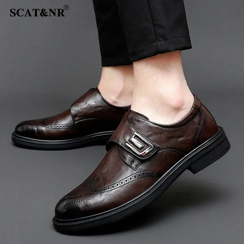 Primavera novos sapatos de couro masculino de luxo preto café esculpido bloco sapatos vestido sapatos casuais masculinos mocassins de casamento sapatos masculinos trabalho