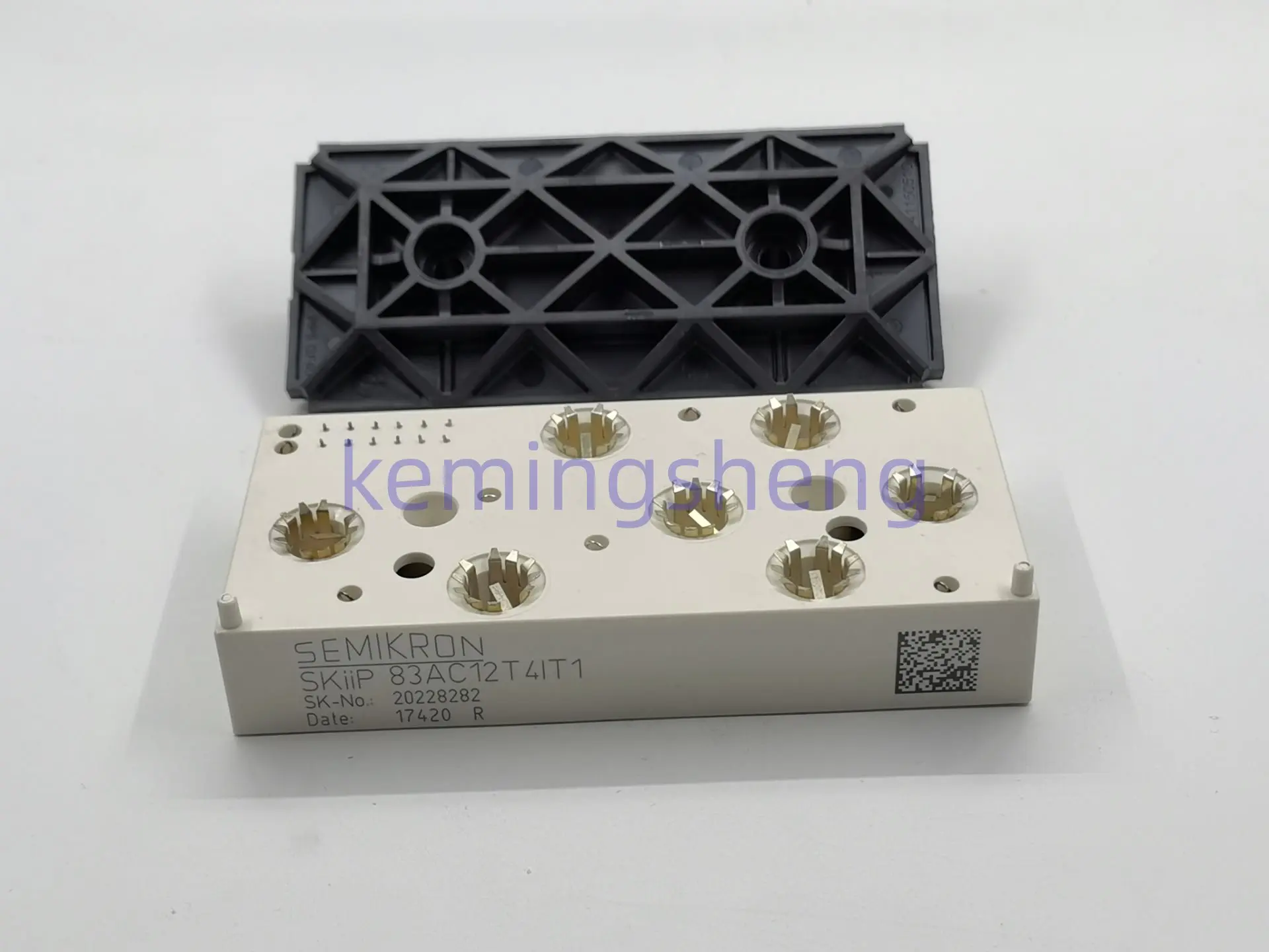 SKIIP83AC12T4IT1 SKIIP83AC12IT46 SKIIP82AC12IT46 SKIIP83AC128IT1 SKIIP82AC128IT1  New and original MODULE Free Shipping