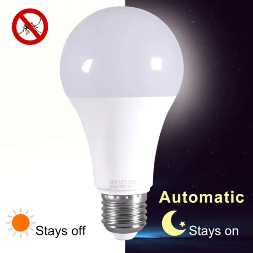 Sensore di controllo della luce a LED E27 lampadina 15W 12W 9W 7W 5W AC85-265V luce notturna diurna Auto ON OFF Patio portico lampada intelligente