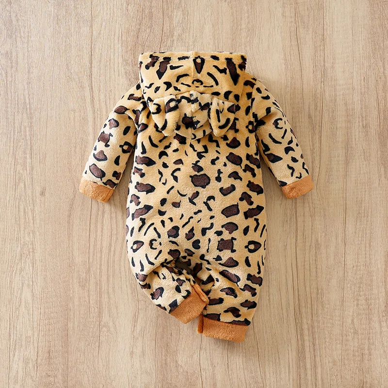 Baby Clothes Cute Cartoon Leopard Plush Comfortable Soft 0-18 Boys And Girls Autumn And Winter Long Sleeved Baby Jumpsuit