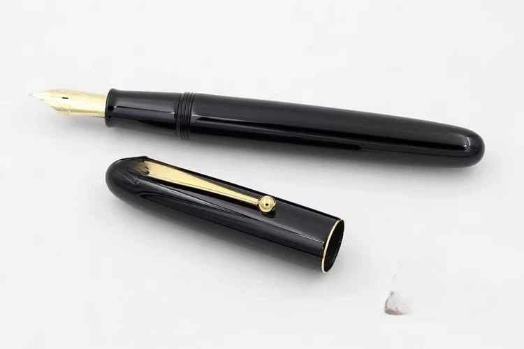 No.20, raw lacquer, vermilion/black, pen