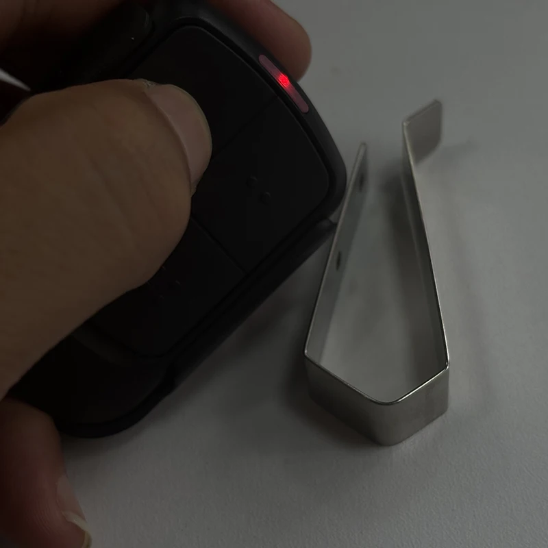 LIFE DREAM DREAM2 DREAM4 MAXI MAXI2 MAXI4 FIDO2 FIDO4 BRAVO2 BRAVO4 VIP2 VIP4 VIP2R VIP4R STAR2 STAR4 Пульт дистанционного управления гаражными воротами