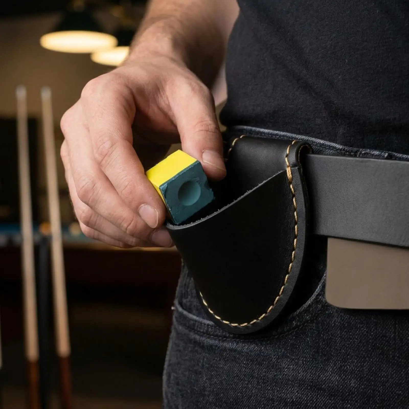 Billiard Cue Accessories Leather Chalk Holder Magnetic Pouch Case for Professional Table Game Use