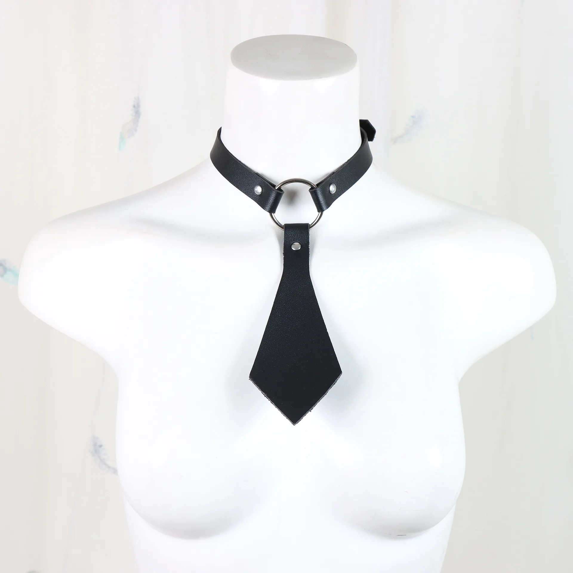 Women PU Leather Horse Tack Leather Necktie Clothing Accessory Leather Tie Tie Style PU Leather Collar Punk Style Necklace Choke