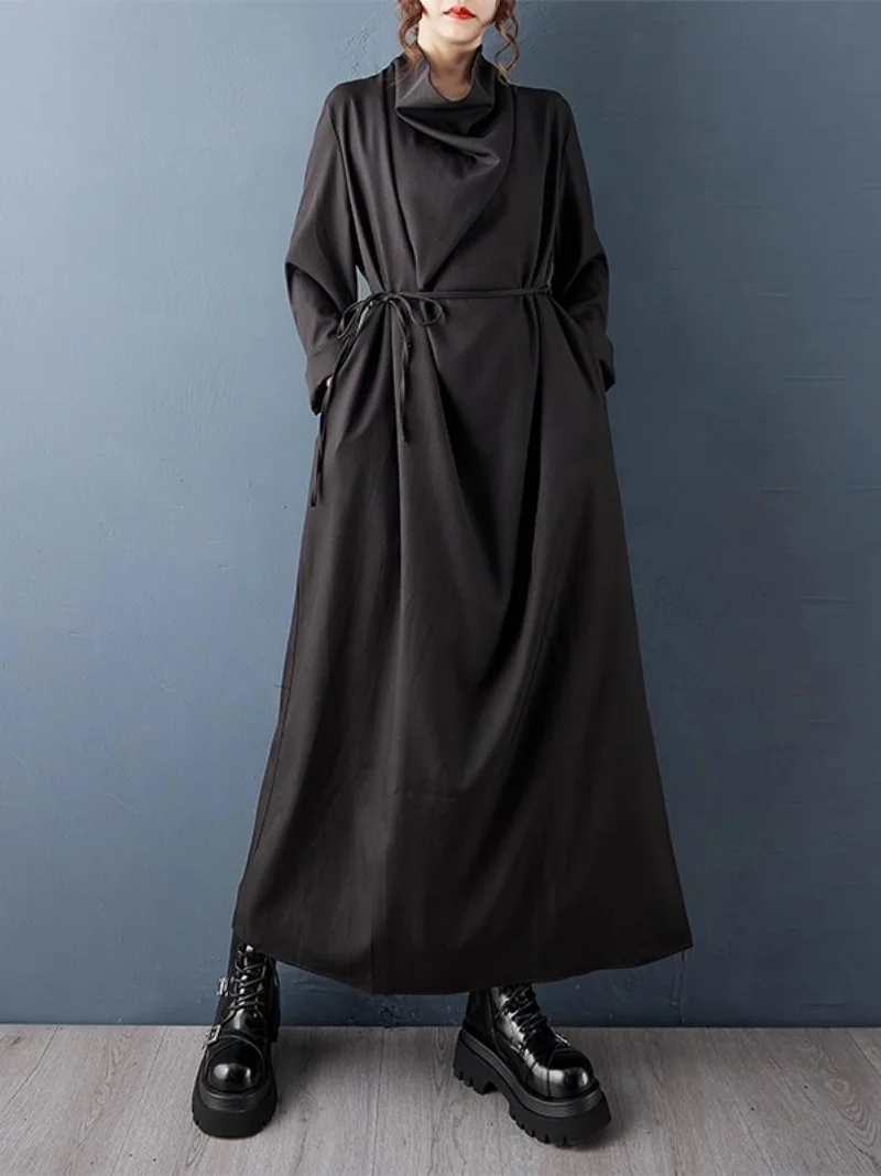 

Осеннее черное женское платье 2025 года, свободное платье с длинным рукавом в стиле ретро, темный ворсовый ворсовый воротник, высококачественное платье средней длины с разрезом W847