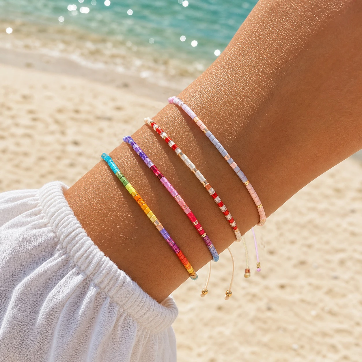 4pcs Colorful Round Glass Beaded Adjustable Tie String Bracelet Boho Layered Look for Women Summer Beach Style