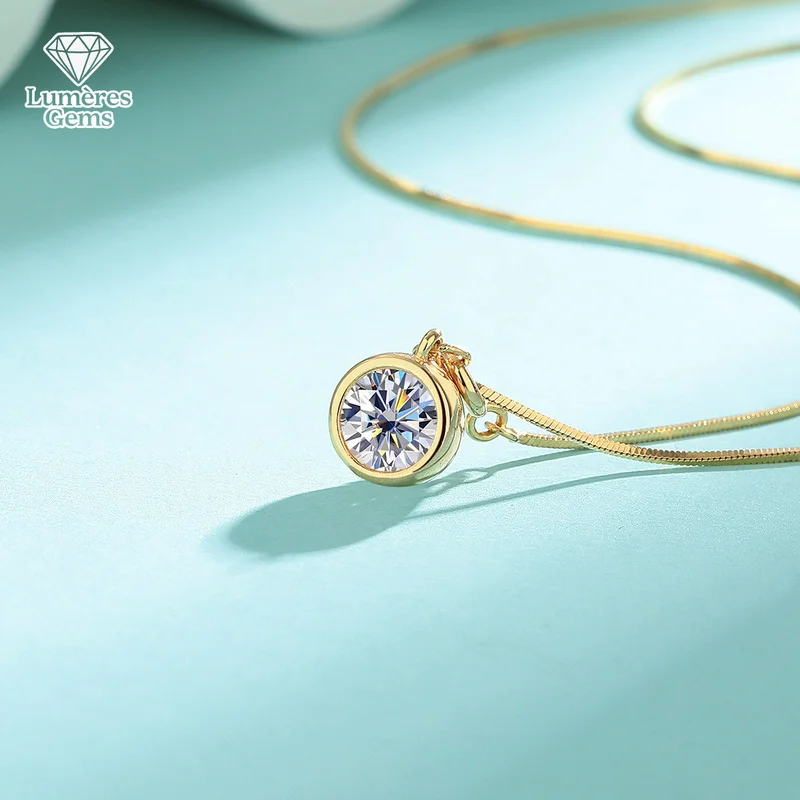 LumièRe Gems Platinum PT950 Morganite Necklace - A Simple, Elegant And Glowing Women'S Sophisticated Anniversary Gift