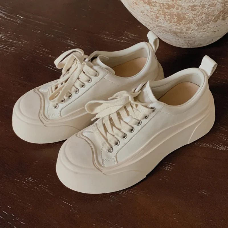 

Ретро сто одинаковых юбок, обувь на платформе из воловьей кожи, модные повседневные удобные кроссовки с круглым носком, увеличивающие рост туфли