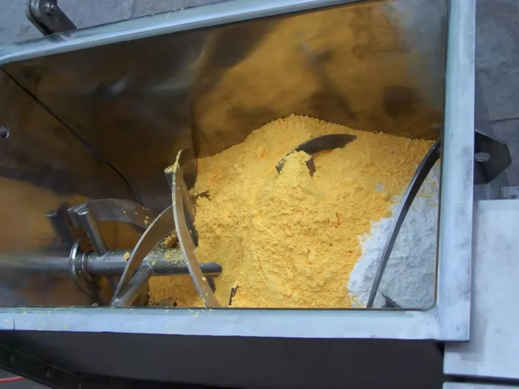 Durable Horizontal Ribbon Mixer Various Materials High Precise in Large Quantities Mixing Machine