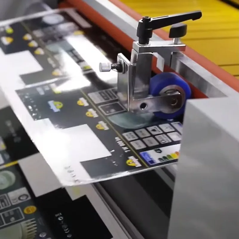 720Z Hydraulic Roll Laminating Machine Automatic Laminator With Auto Separate Function