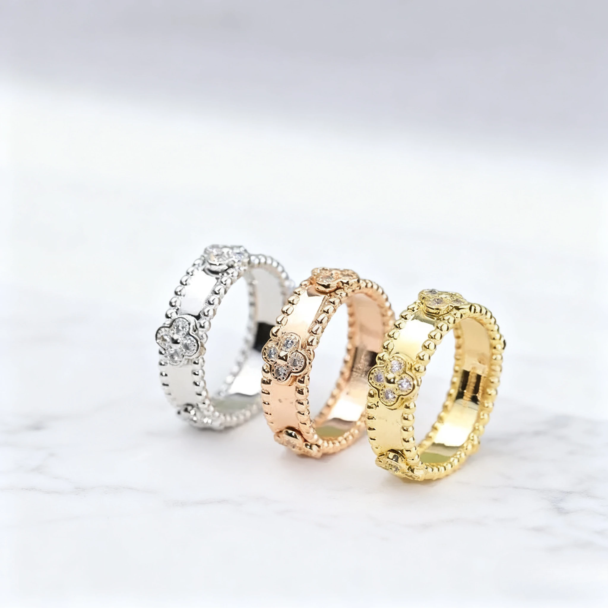 

Модные аксессуары 2025 года. Классическое модное кольцо Lucky Grass для женщин, идеальный аксессуар для вечеринок.